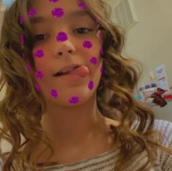 Meet your Posher, Hailey - Picture 1 of 1